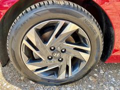 Fahrzeugabbildung Hyundai i20 1.0 KLIMA SHZ KAMERA ALLWETTER CARPLAY DAB+
