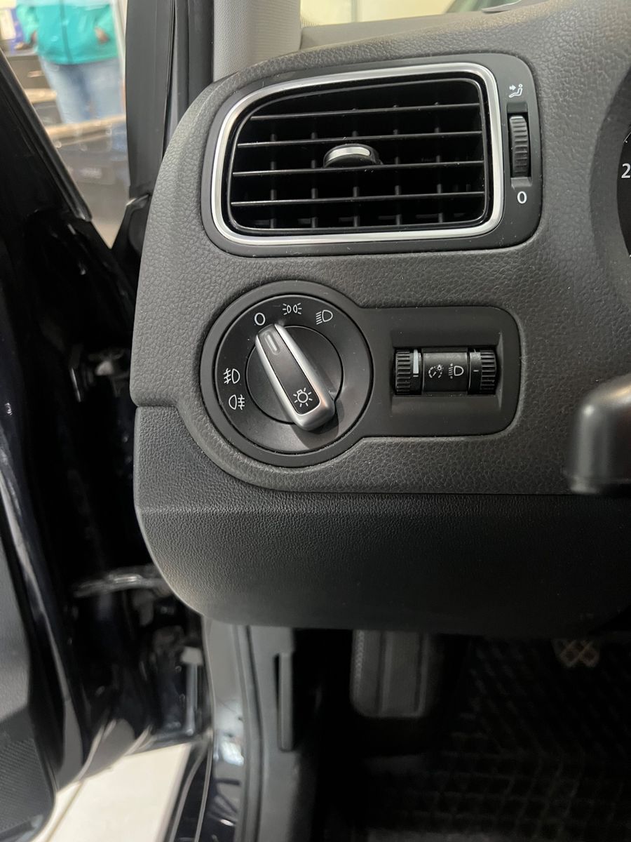 Fahrzeugabbildung Volkswagen Polo V 1.2 TSI  Comfortline