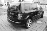 Volkswagen Touran 1.4 TSI Highline, 02/26 HU - Volkswagen Touran mit Benzin-Antrieb: Kleinbus, 2.0