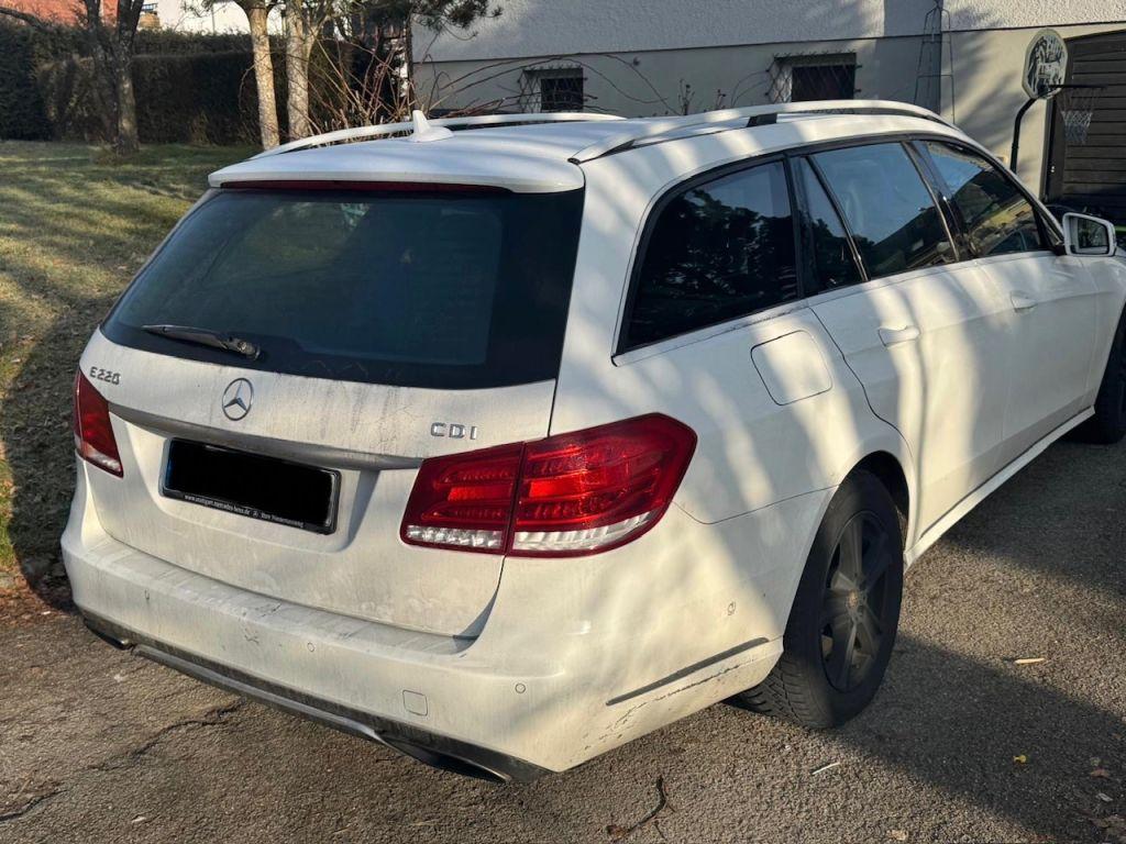Mercedes-Benz E 220 T CDI 7G-TRONIC Avantgarde