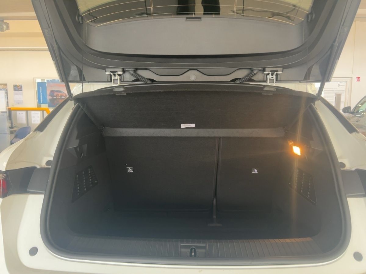 Fahrzeugabbildung Renault Megane E-TECH TECHNO EV40 130hp boost charge