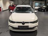 Volkswagen Golf 2.0 TDI SCR DSG Life 8-fach 1.Hand - Volkswagen Golf mit Diesel-Antrieb: Limousine, 1.8