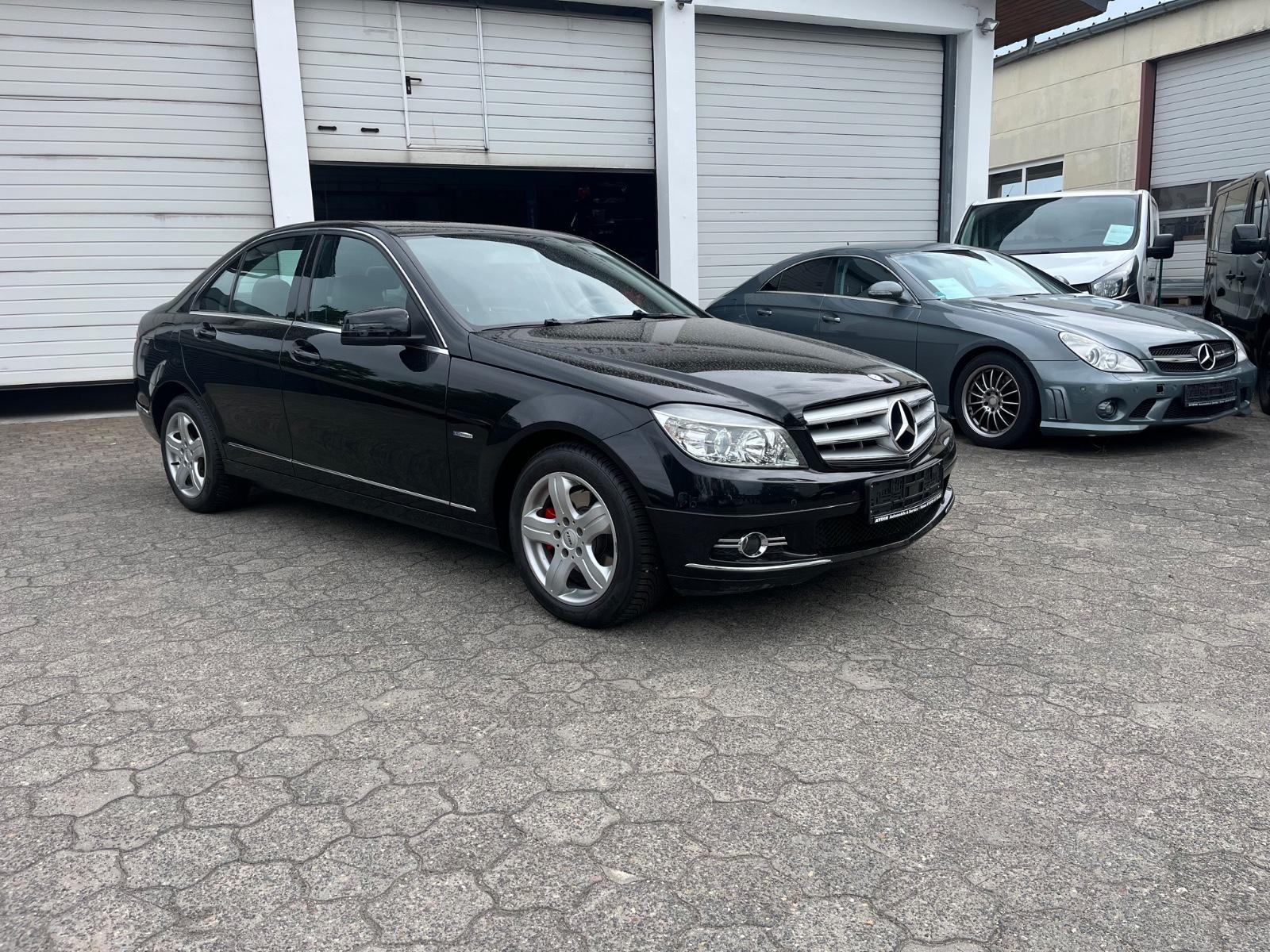 Mercedes-Benz C 250 C Limousine- BlueEfficiency-NAVI-