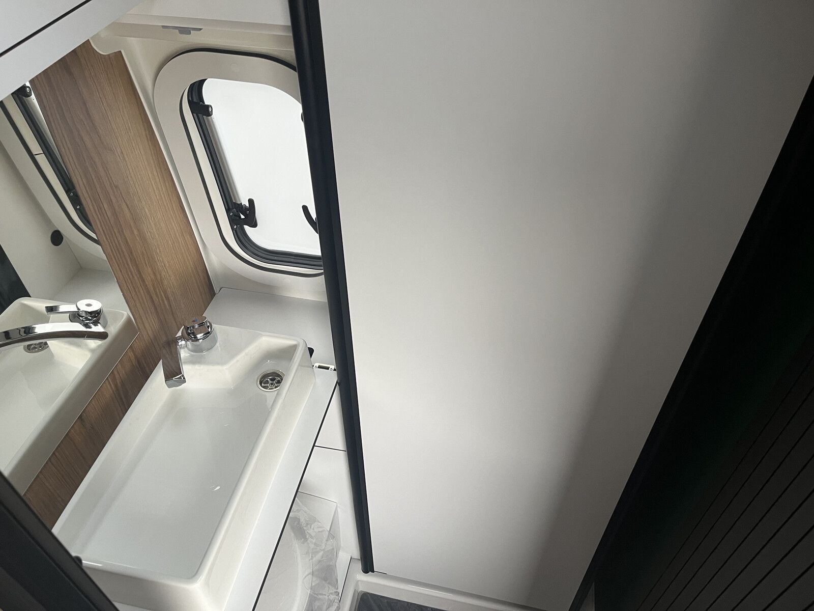Fahrzeugabbildung Karmann Dexter DE 580 140 PS und Concept Paket