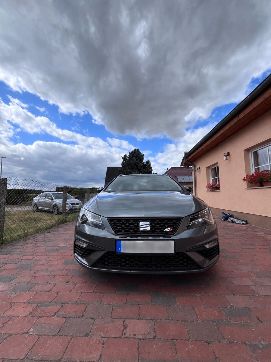 SEAT Leon 2.0 TSI Start&amp;Stop ST CUPRA 300 DSG CUP...