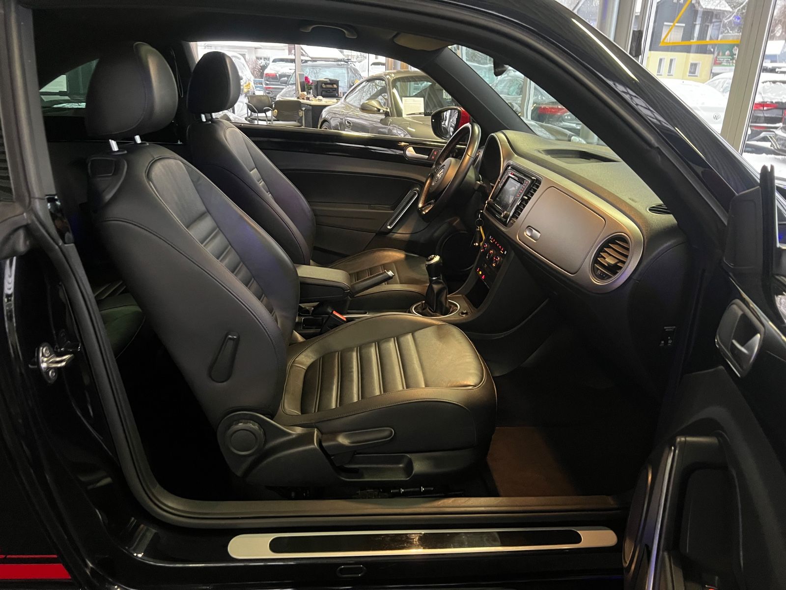 Fahrzeugabbildung Volkswagen Beetle Lim. 2.0 TDI Club R line SONDERMODEL*