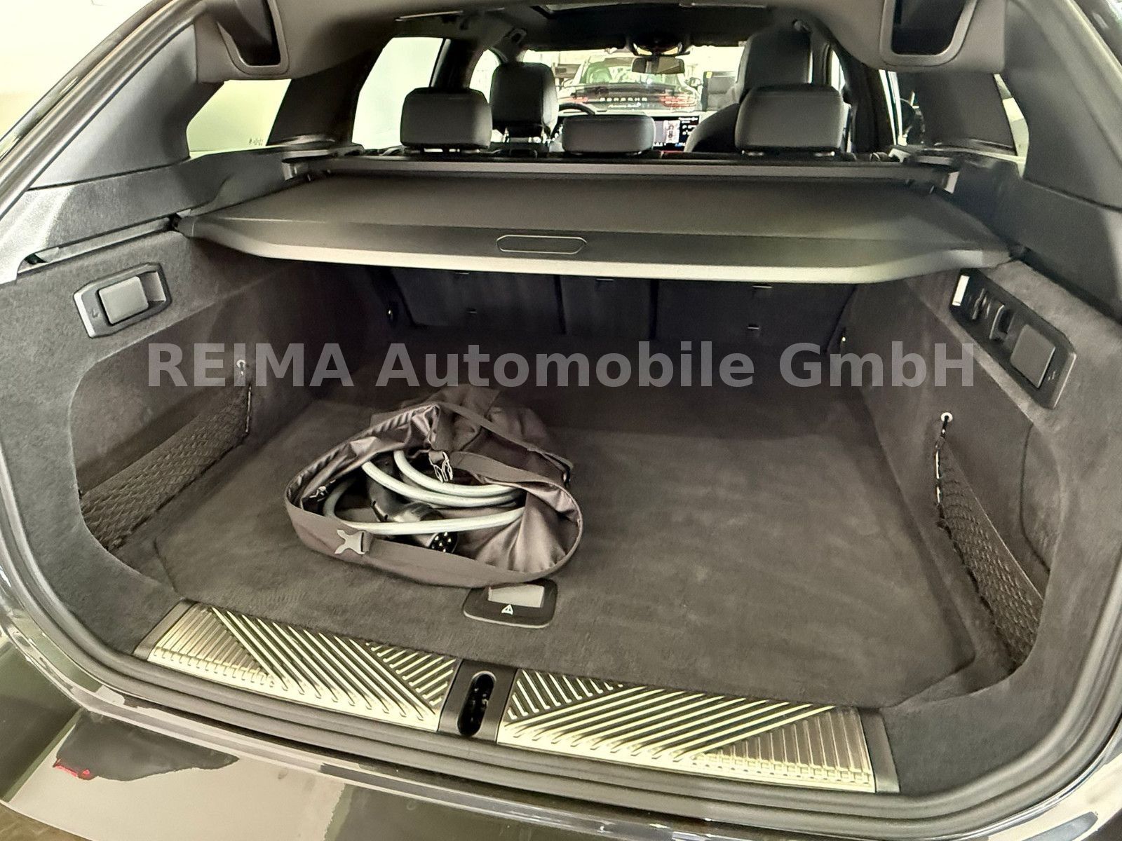 Fahrzeugabbildung BMW 530 e Touring xDrive M Sportpaket Pro,Pano, 21"