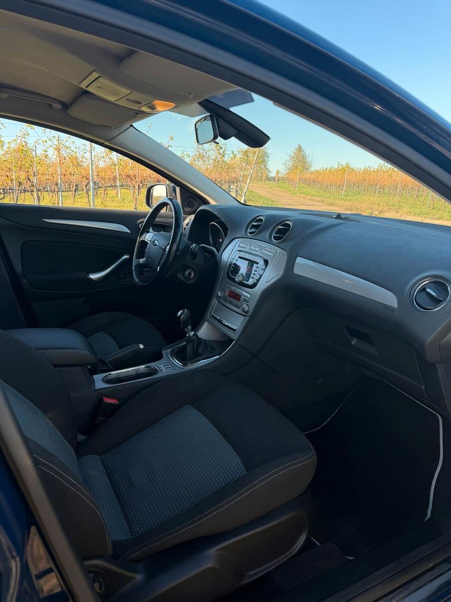 Ford Mondeo 2009 — photo 9