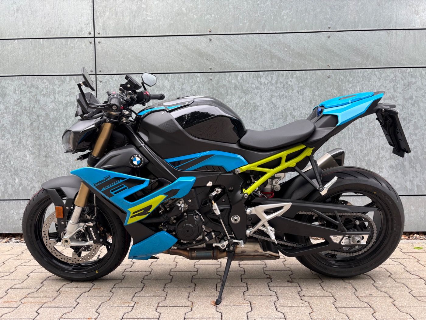 Fahrzeugabbildung BMW S 1000 R Style Sport 2 Pakete Akrapovic