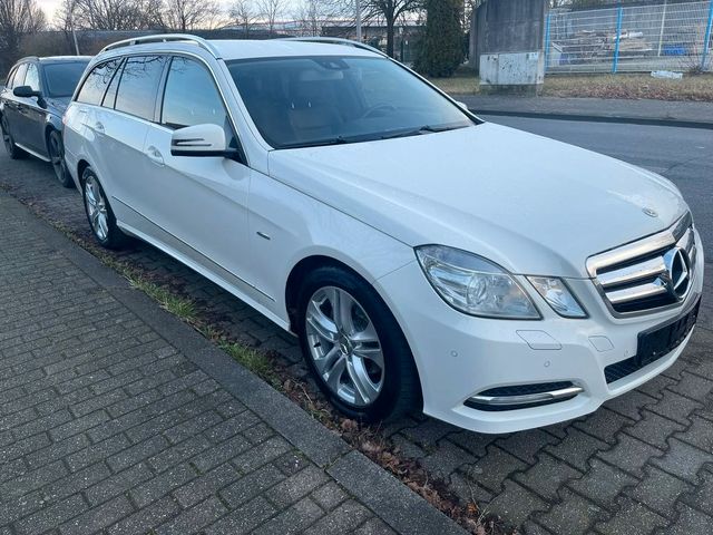 Mercedes-Benz E 220 E -Klasse T-Modell BlueEfficiency