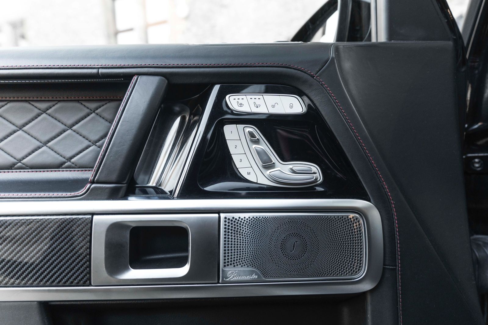Fahrzeugabbildung Mercedes-Benz G 63 AMG ACC BURMESTER 360°  AHK CARBON