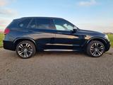 BMW X5 M50 M50d  - BMW X5 M50 aus 2016
