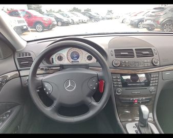 Mercedes E 280 - 5