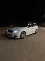 BMW 330d Lci E91 H&K Pano - BMW 330: Kombi, E91 330d