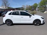 Hyundai i30 Edition 30+ LED/NAVI/1.HAND/CHECKHEFT - Hyundai i30 mit Benzin-Antrieb: Kleinwagen
