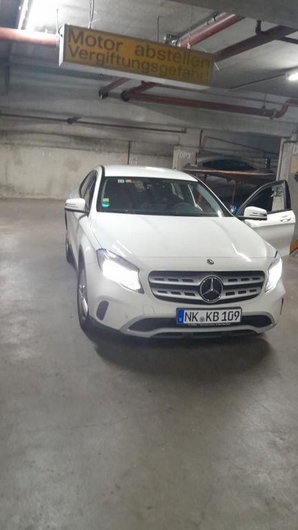 Image of Mercedes-Benz GLA 180