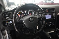 Fahrzeugabbildung Volkswagen Golf VII VARI. 1.4 TSI CUP NAVI/XENON/SHZ/TEMP.