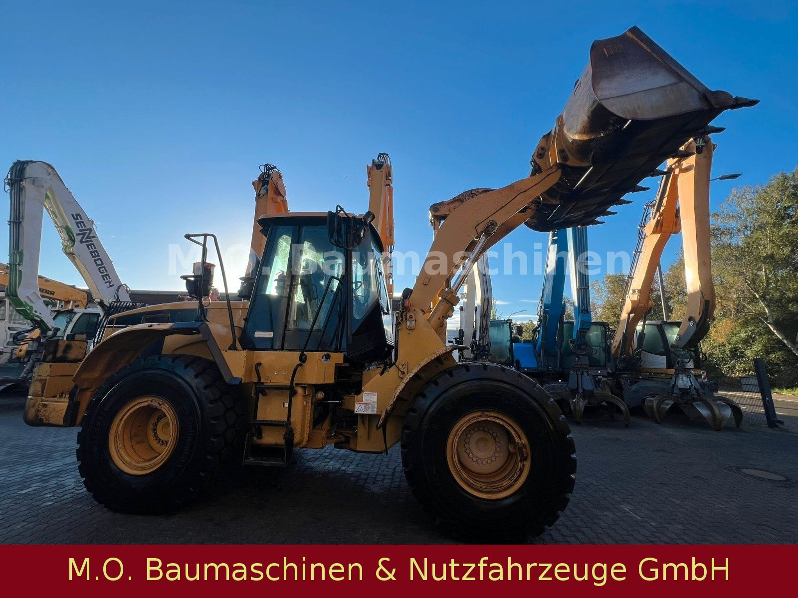 Fahrzeugabbildung CAT 962 G  / ZSA / AC /Waage /Full Stering /