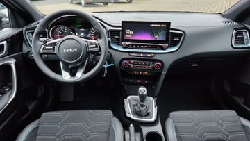 Kia Ceed 1.5T 140 Edition 30 SHZ Kamera PDC Navi