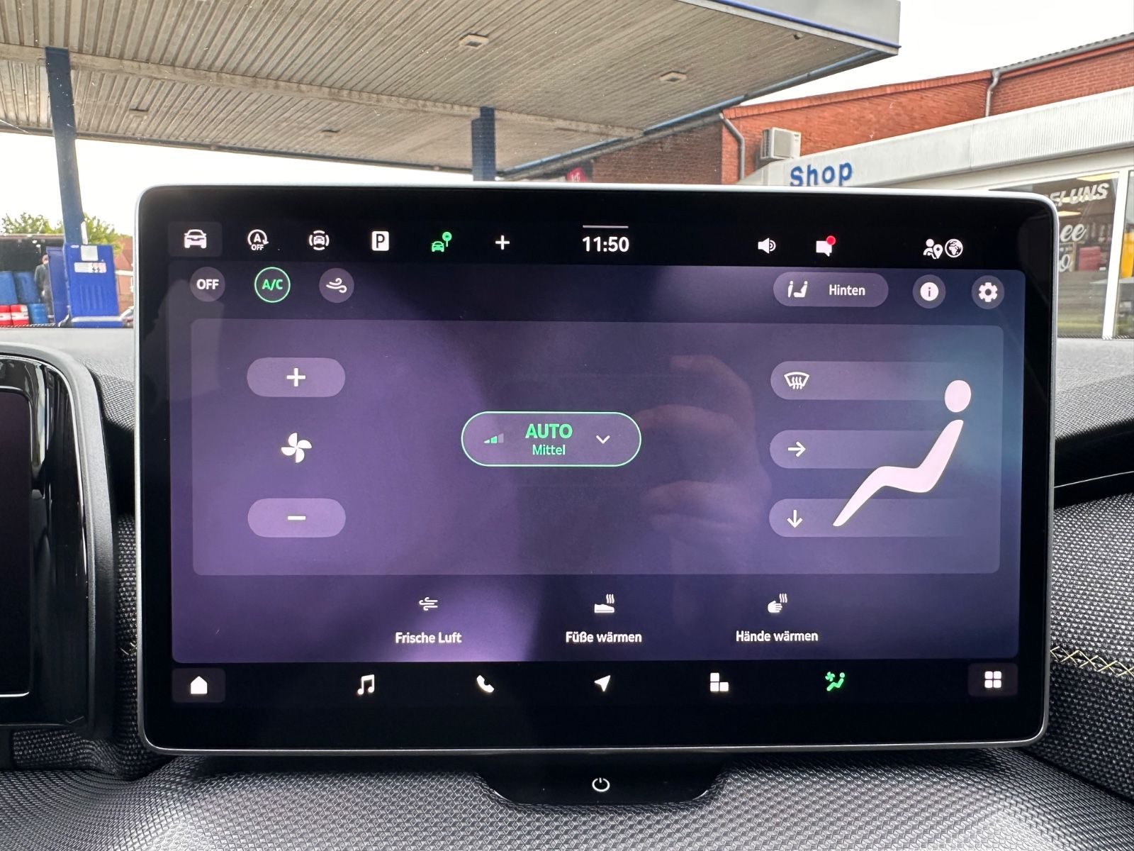 Fahrzeugabbildung SKODA Kodiaq 2.0 TDI 4x4 Selection AHK/7-Sitz/Navi/ACC