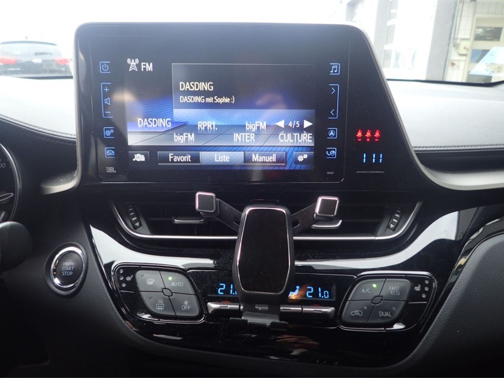 Fahrzeugabbildung Toyota C-HR 1.2T Style Selection AHK LED Allrad Totwink