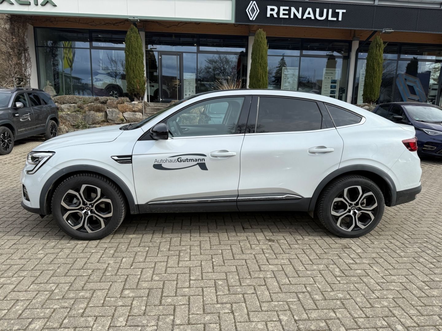 Fahrzeugabbildung Renault Arkana Techno 1.6 E-TECH Hybrid 145 Navi LED App