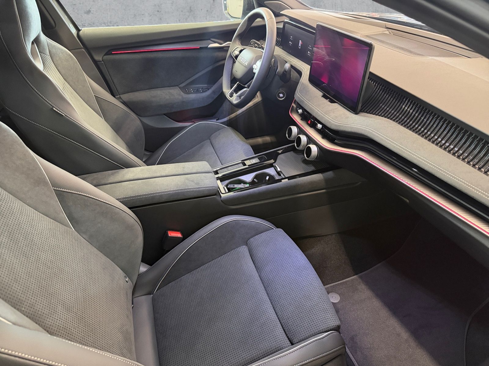Skoda Superb - Bild 12