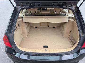 BMW 330 - 8