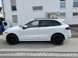 Porsche Cayenne V6  ACC, Ambientebeleuchtung - Porsche in Gießen