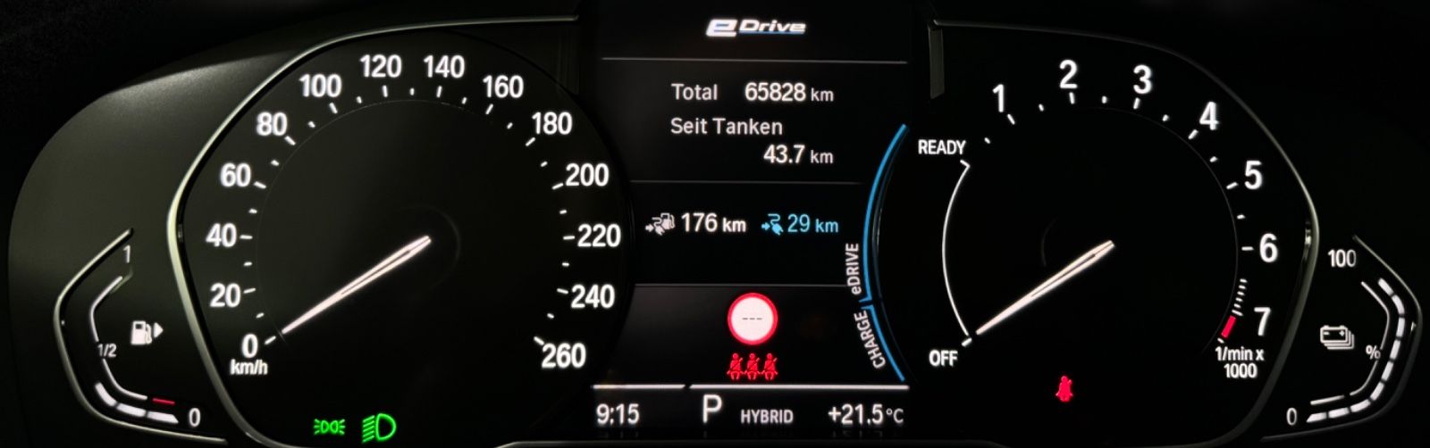 Fahrzeugabbildung BMW 530e xD M Sport Kamera HUD DAB Alarm DispKey AHK