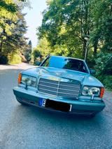 Mercedes-Benz 560 L ( USA )