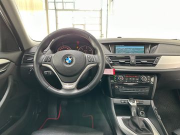 Fahrzeugabbildung BMW X1 xD20d Sport Line Navi Xenon PDC Panoram Leder