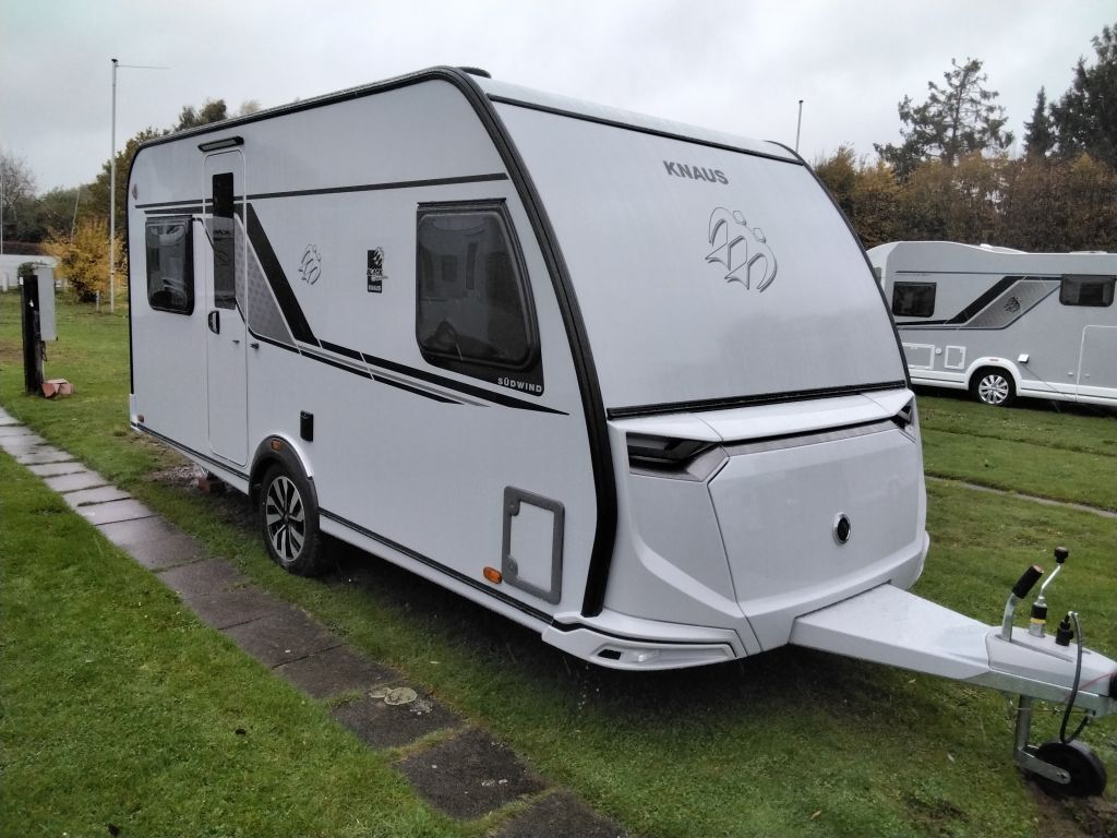 Knaus, Südwind 450 FU Black Selection Modell 2026