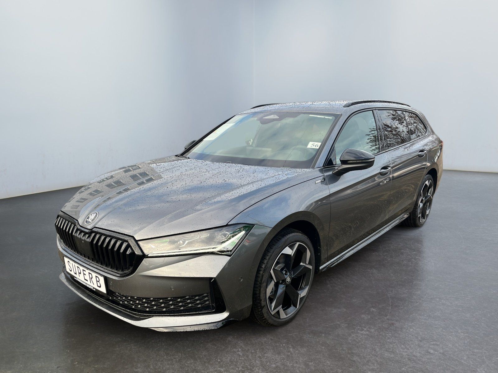 Skoda Superb - Bild 2