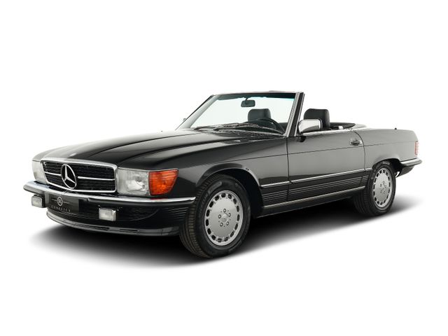 Mercedes-Benz R107 SL 560 Black Beauty triple black