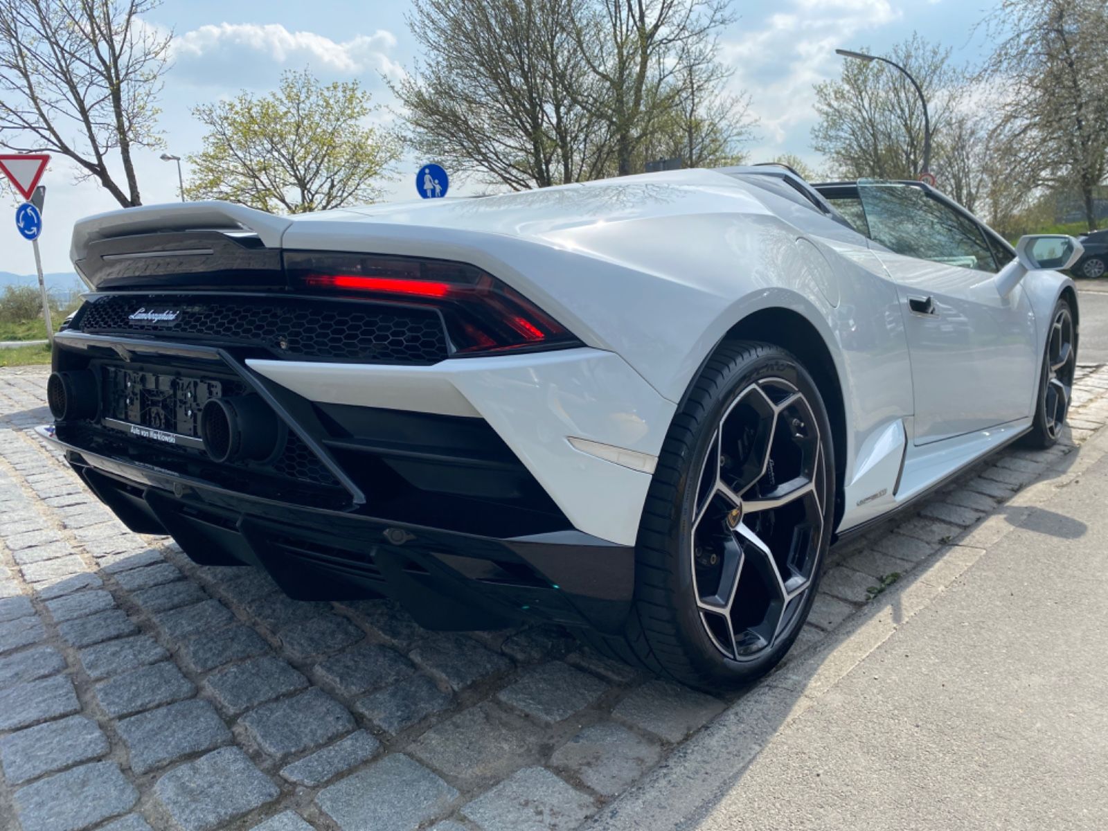 Lamborghini Huracán EVO Spyder Liftsystem VA Deutsches KFZ foto 3