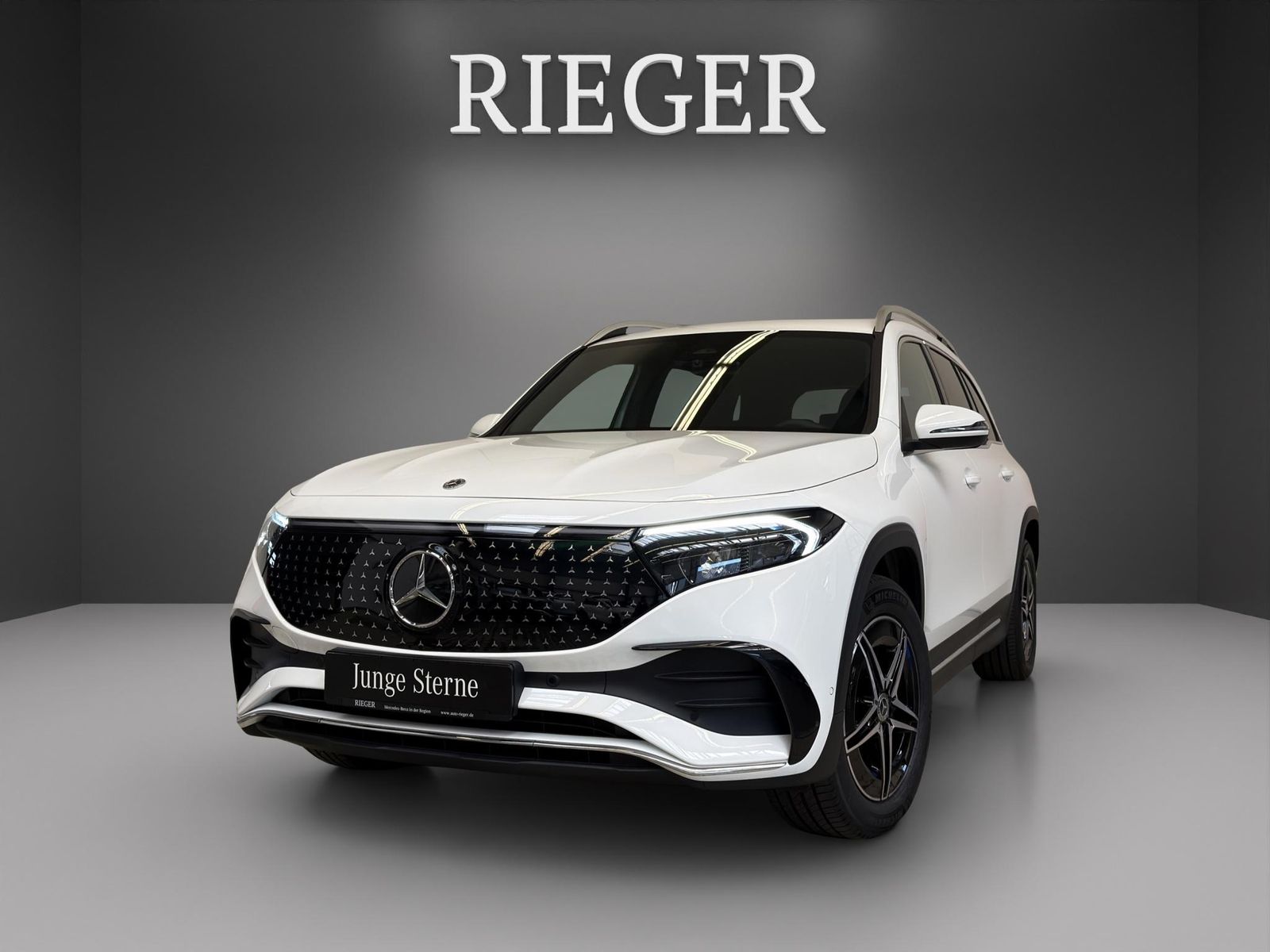 Mercedes-Benz EQB 350 4M AMG Advanced Sound Kamera LED SHZ 18 foto 20