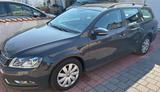 Volkswagen VW Volkswagen Passat Bluemotion Kombi 1.6 ... - Volkswagen Passat aus 2011: Kombi