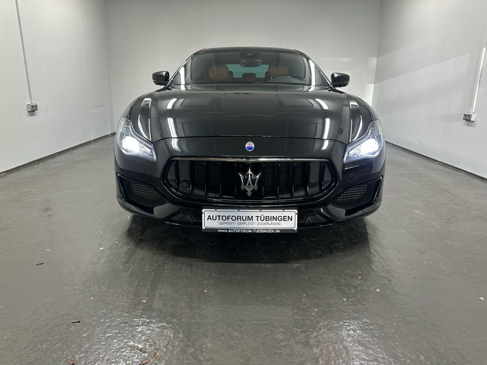 Fahrzeugabbildung Maserati Quattroporte S Q4 *SKYHOOK*B&W*SOFTCL.*KEYLESS*