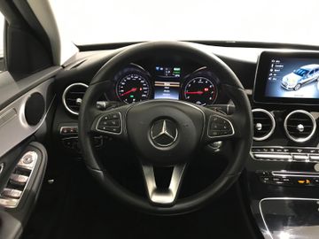 Mercedes-Benz C 350e T Avantgarde PANO 18" eHECK LED NAV DIS+