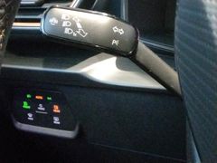 Fahrzeugabbildung Cupra Leon VZ CUP 2.0 TSI+PANO+BEATS+KAMERA+NAVI+PDC