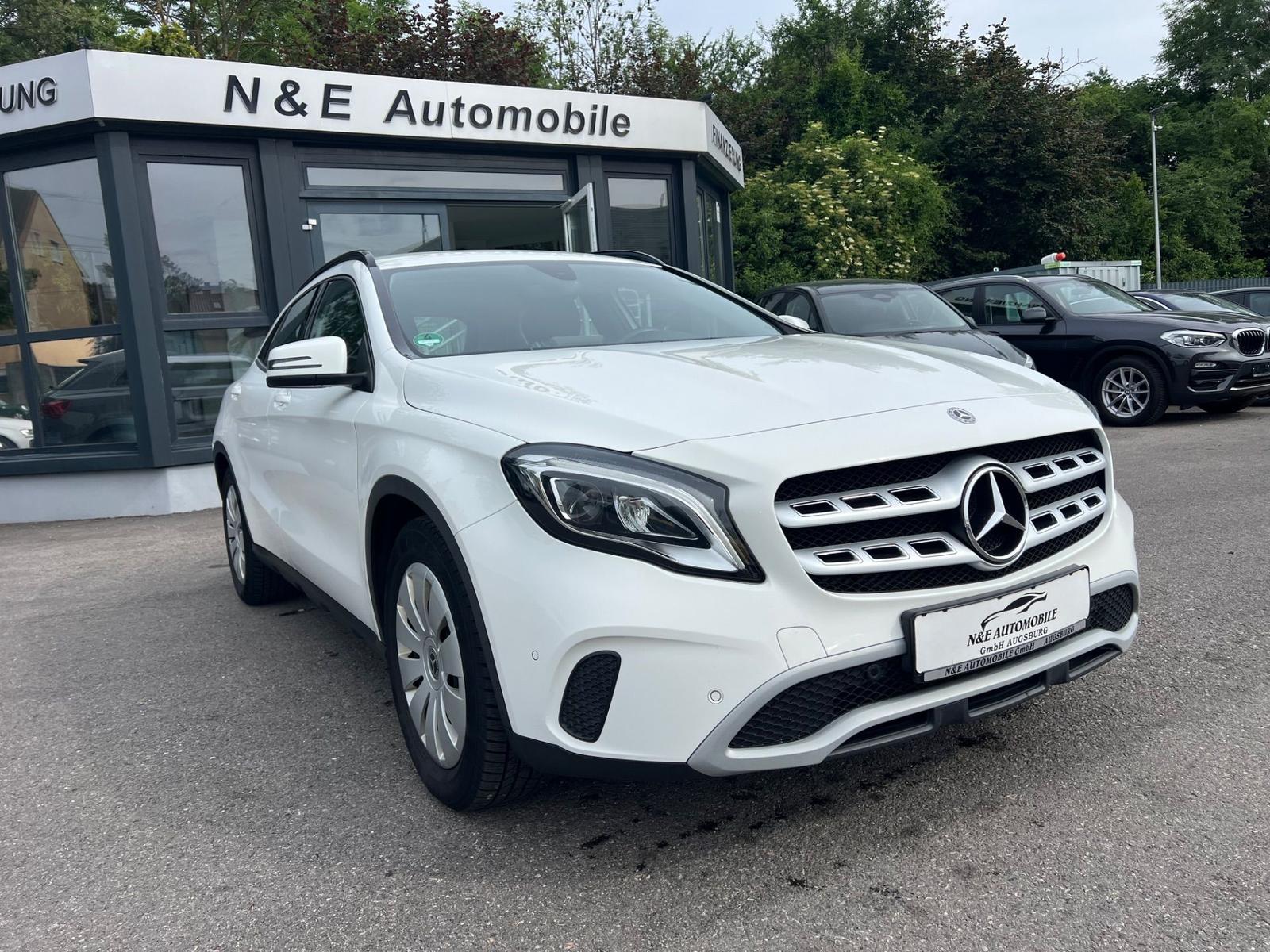 Mercedes-Benz GLA 200 d Style