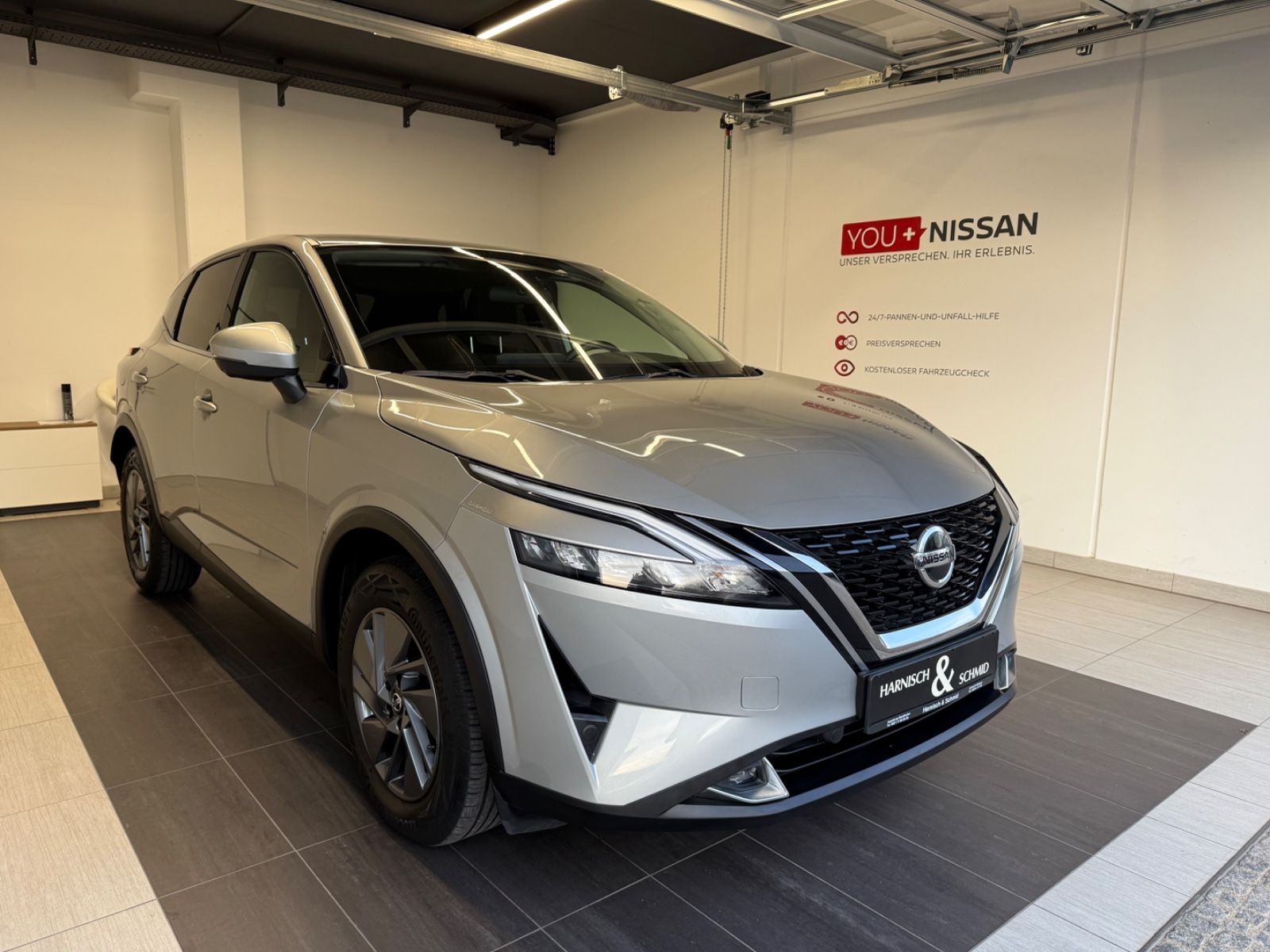 Fahrzeugabbildung Nissan Qashqai Acenta Nissan Connect Winter