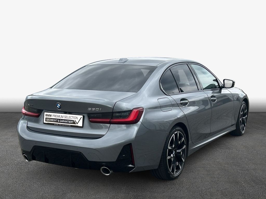 BMW 330 - Bild 2