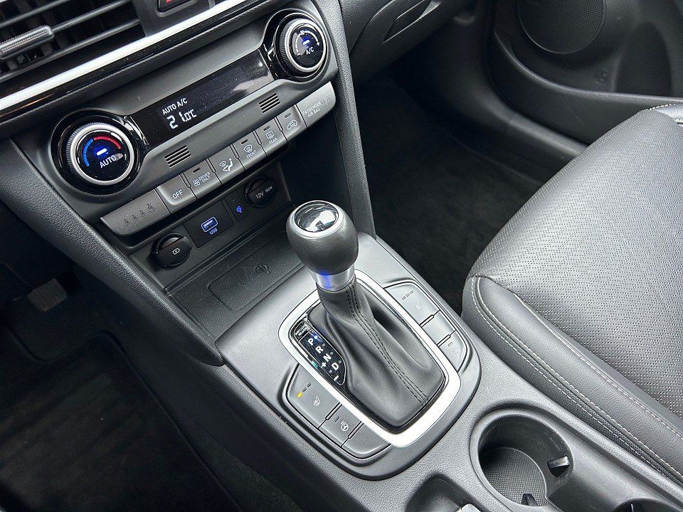 Fahrzeugabbildung Hyundai KONA HEV PREMIUM AHK 2J-GARANTIE LEDER+HUD+NAV++