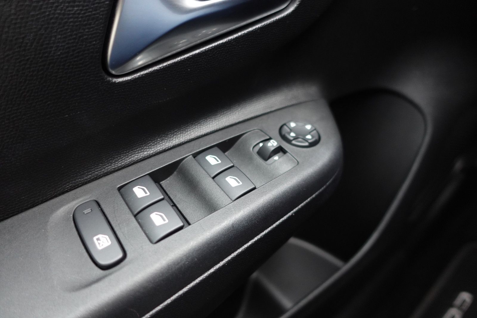 Fahrzeugabbildung Opel Corsa 1.2Turbo GS Allwetter,SHZ,LED,PDC,Kamera