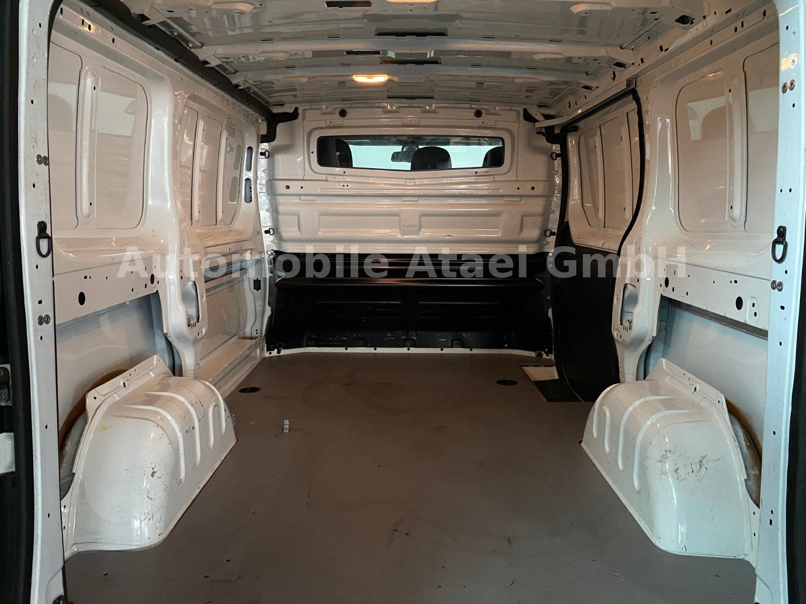 Fahrzeugabbildung Opel Vivaro B Kasten 1.6 NAVI+TEMPOMAT+KLIMA (5075)