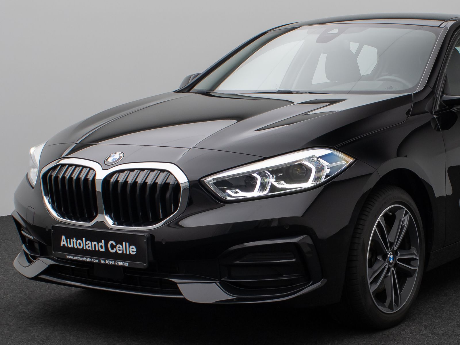 Fahrzeugabbildung BMW 118i Sport Line Kamera DAB HiFi Lenkrhzg Sport