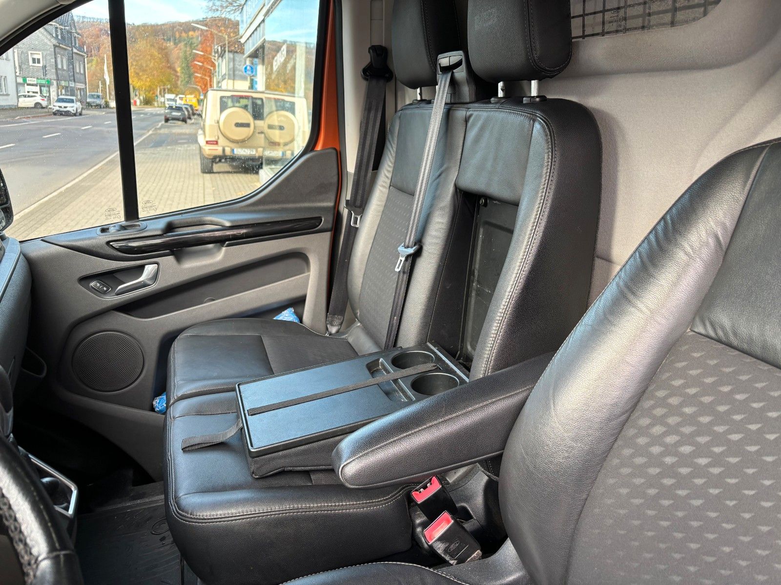 Fahrzeugabbildung Ford Transit Custom Kasten 290 L1 Sport*LED*Standheiz