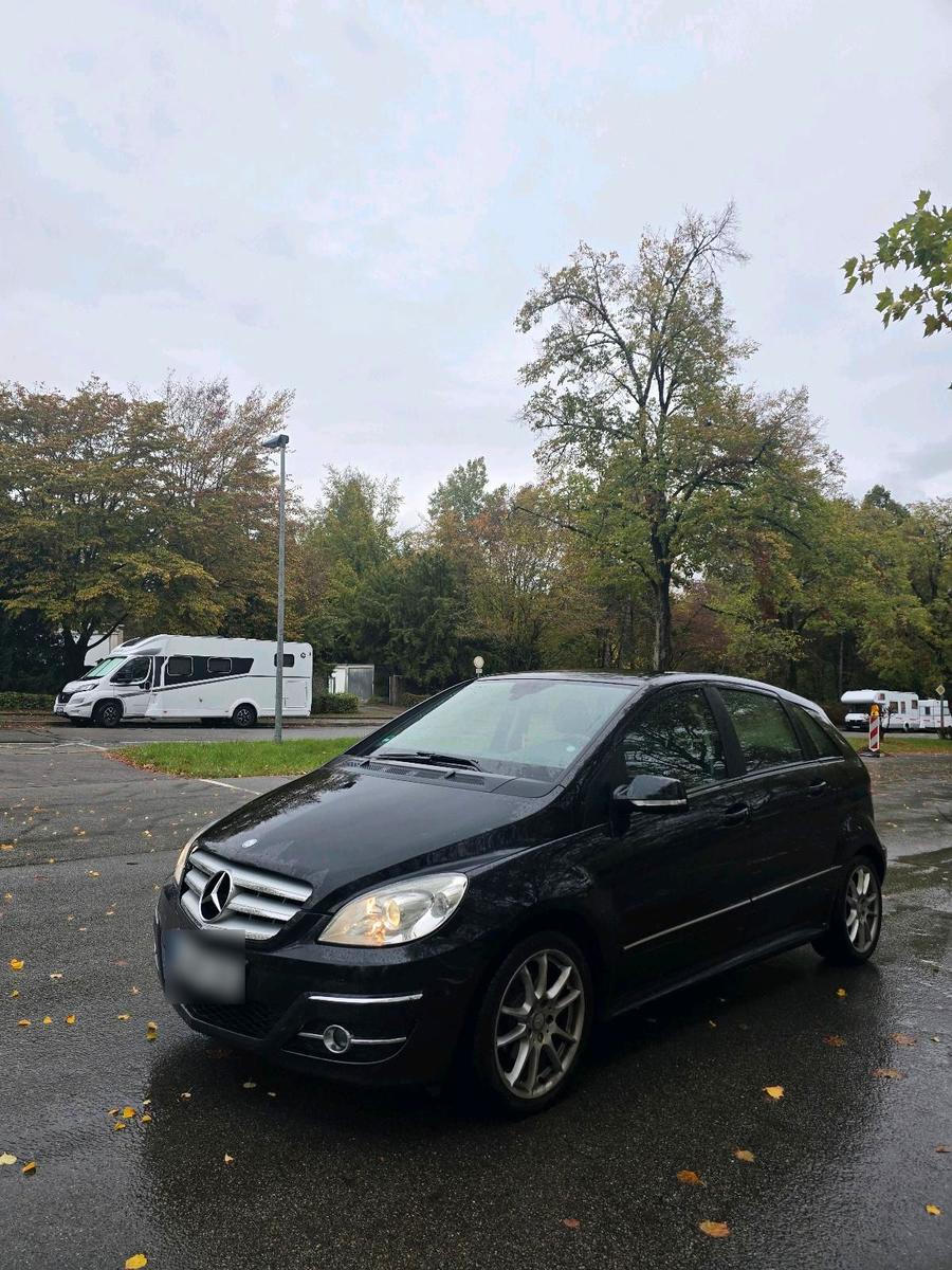 Mercedes-Benz B 170